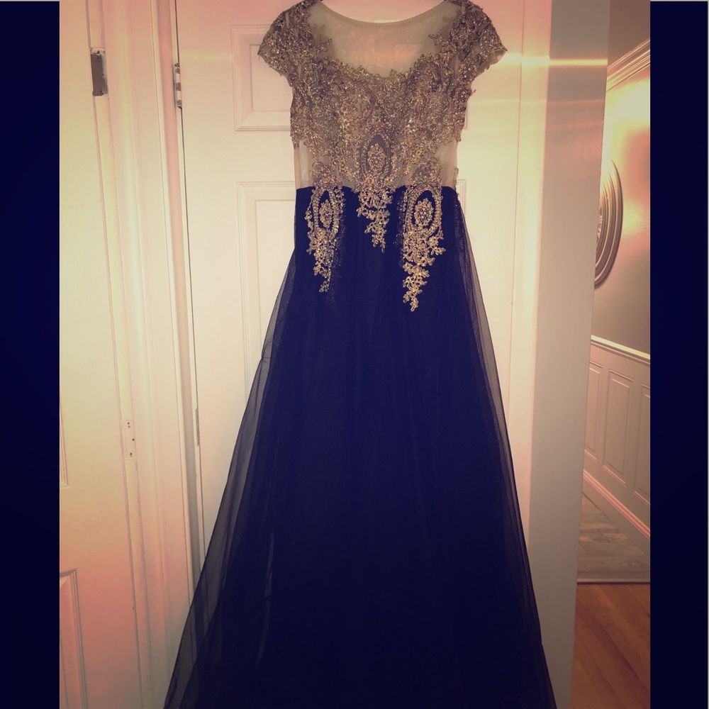 Prom/wedding dress